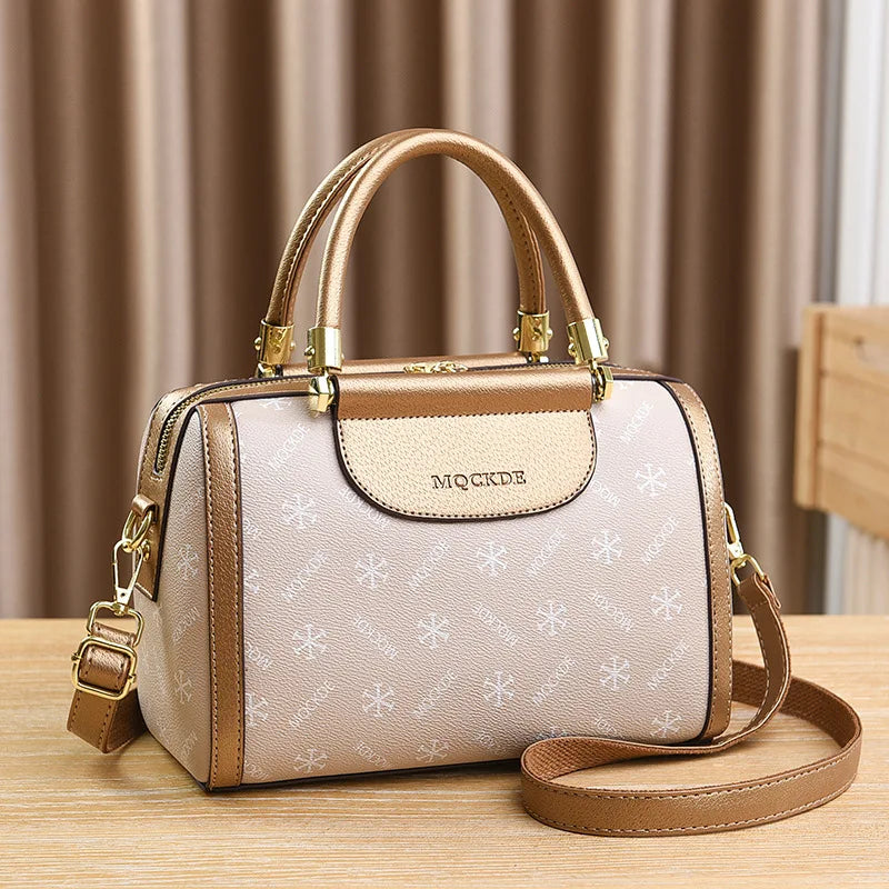 2024 Fashion New Boston Pillow Bag Soft Leather Women's Handbag Versatile Classic Shoulder Bag Large Capacity Crossbody Bag